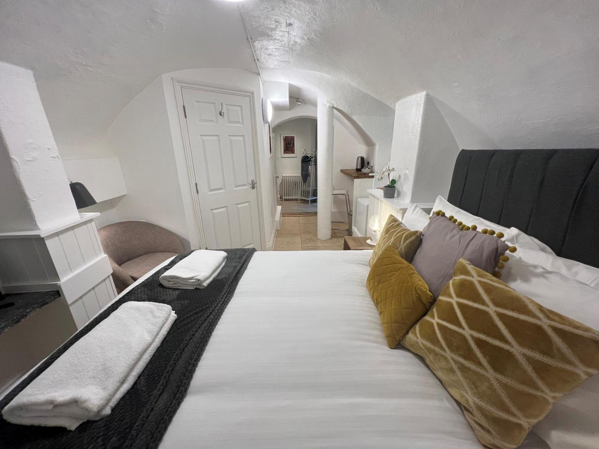 Appartamento 4 Berkeley Square I Your